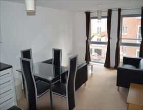 2 bedroom Flat to re...